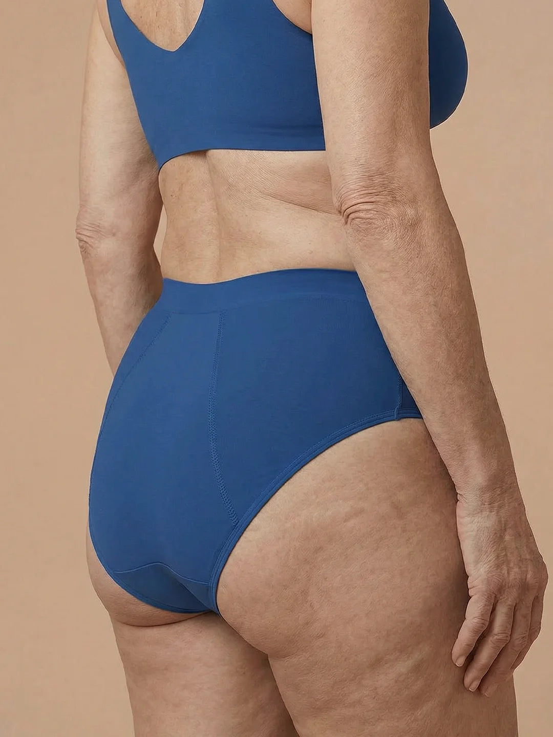 Sömlös Brief | Lätt urinläckage | Ultramjuk & sömlös | 100% läckagesäker & ekologisk bomull | Röd | menstrosor