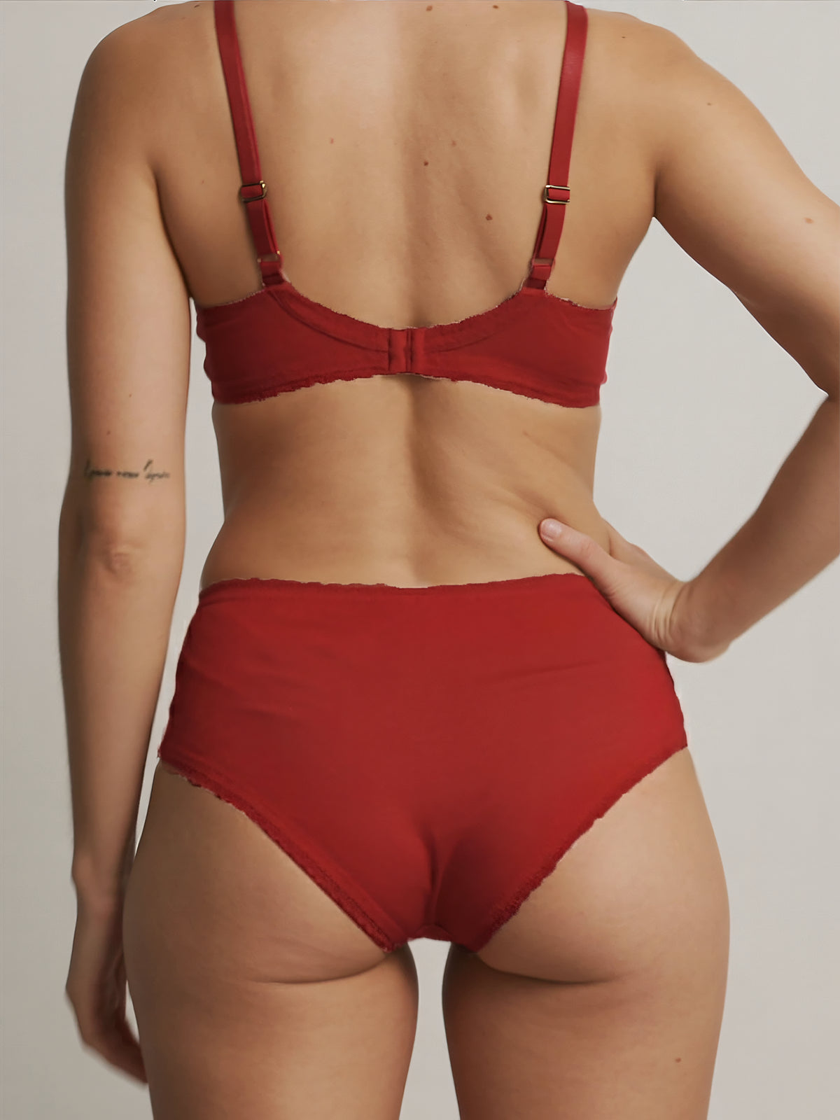 Everyday brief - Ekologisk bomull | 100% läckagesäker, dag & natt | Röd | menstrosor