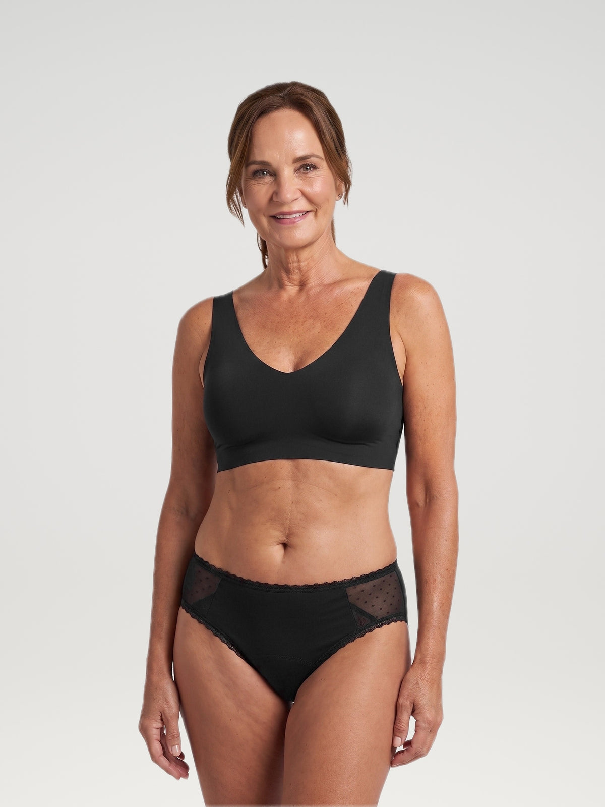 Everyday Brief zwart, vooraanzicht aan model