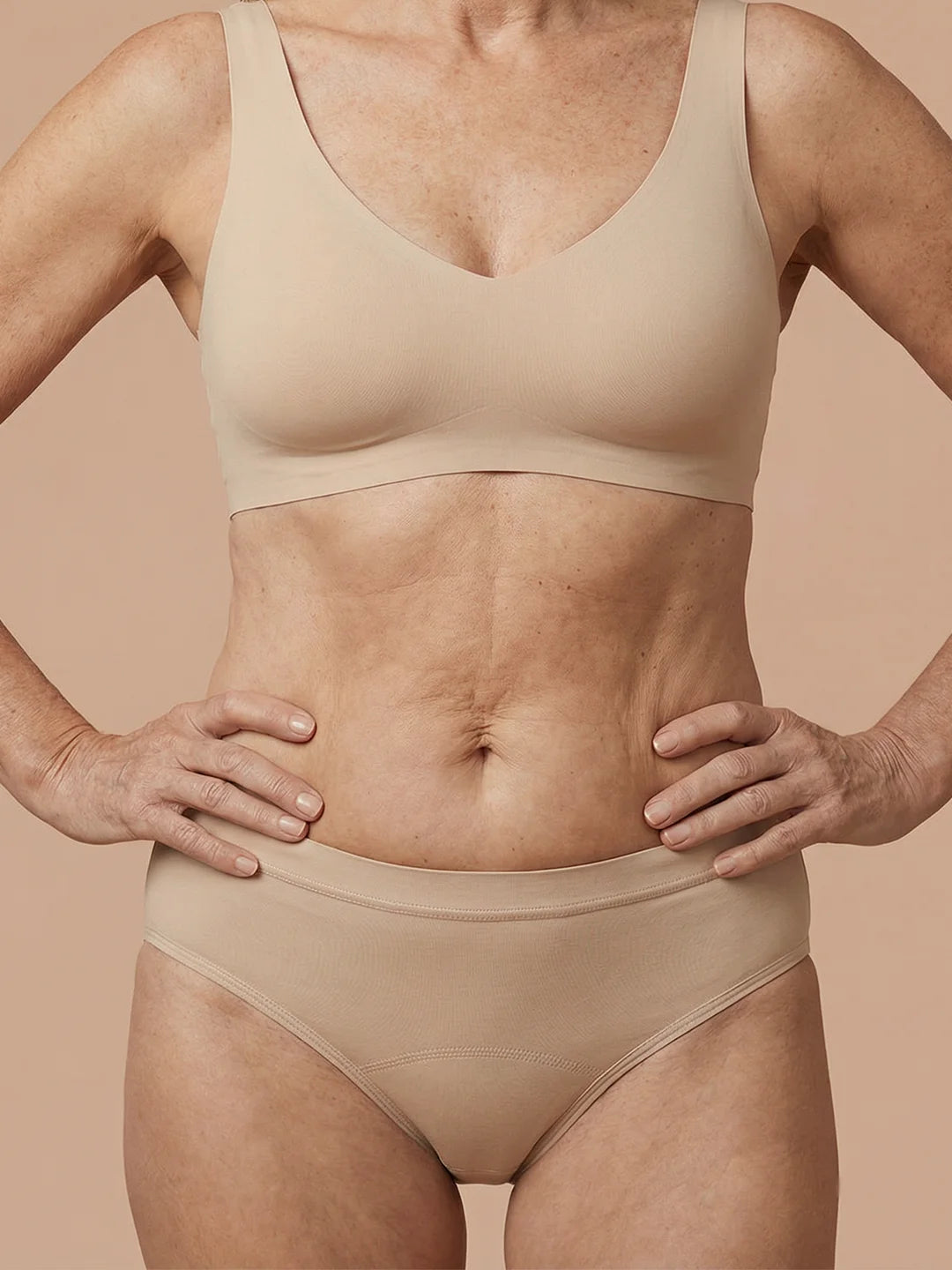 Sömlös Brief | Lätt urinläckage | Ultramjuk & sömlös | 100% läckagesäker & ekologisk bomull | Röd | menstrosor