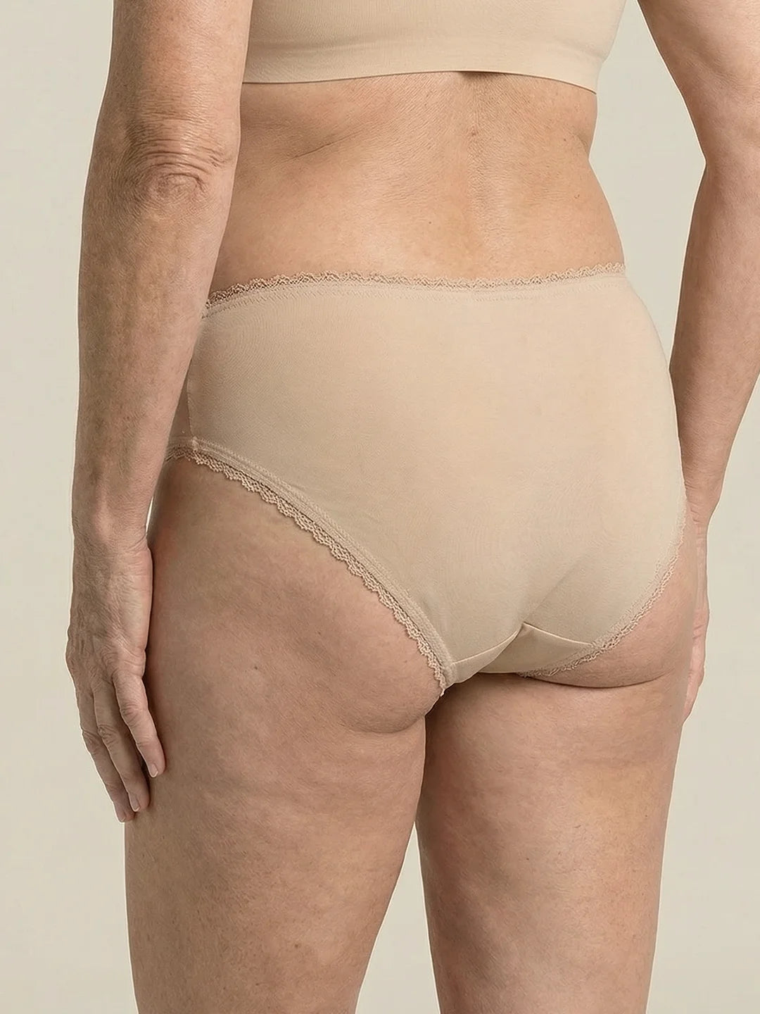 Everyday Brief | Kraftigt urinläckage | 100% läckagesäker, dag & natt | Svart | menstrosor