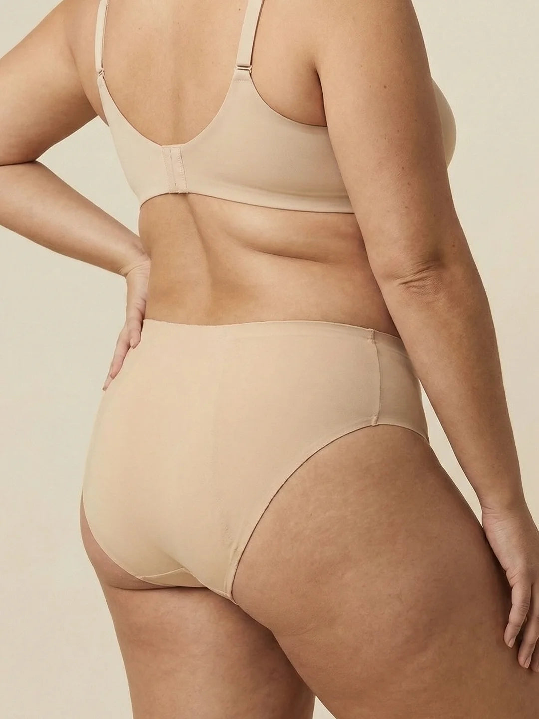 High Waist Brief | Kraftigt urinläckage | Ultramjuk & sömlös | 100% läckagesäker & Ekologisk bomull | Grön
