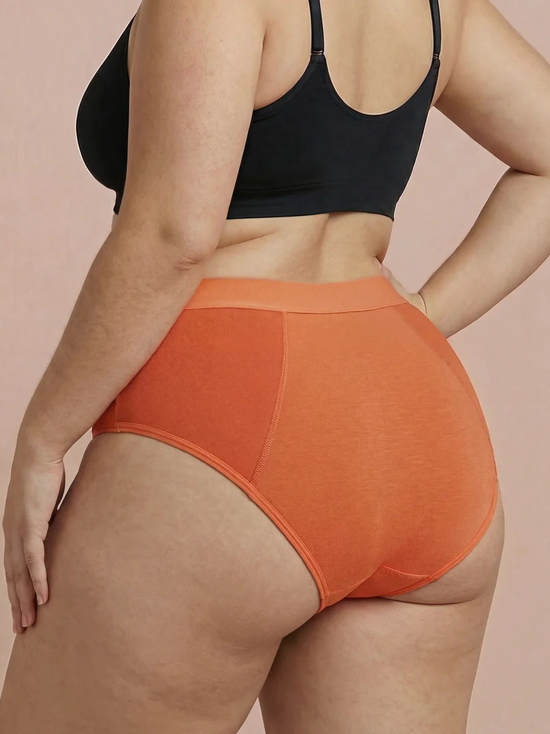 Menstruatie ondergoed oranje, invisible hugger gedragen van achteren