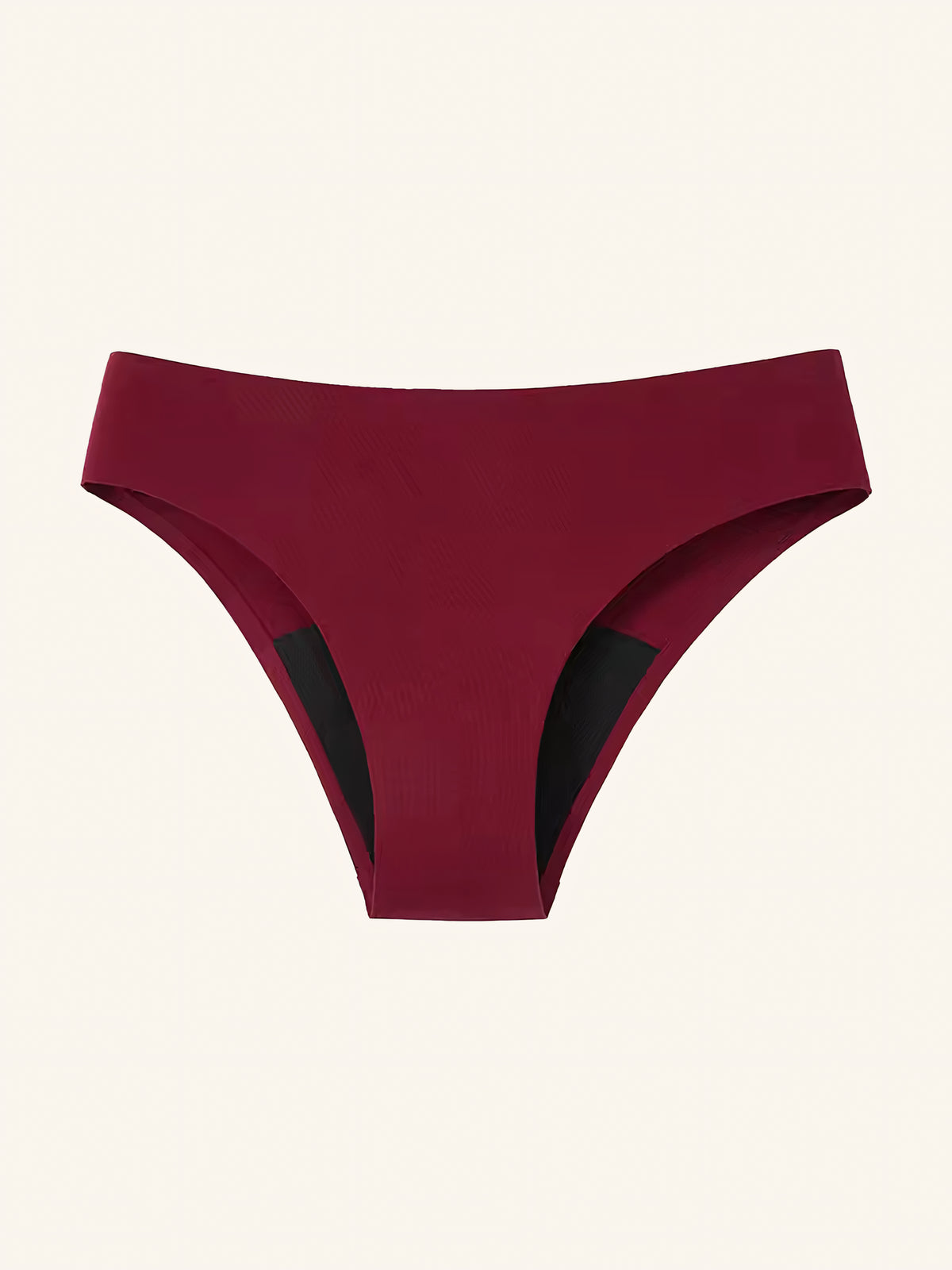 Menstruatie ondergoed rood, losse classic 2.0 brief in vooraanzicht tegen een lichte achtergrond