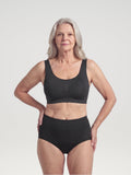 Huggster Brief zwart, vooraanzicht aan model